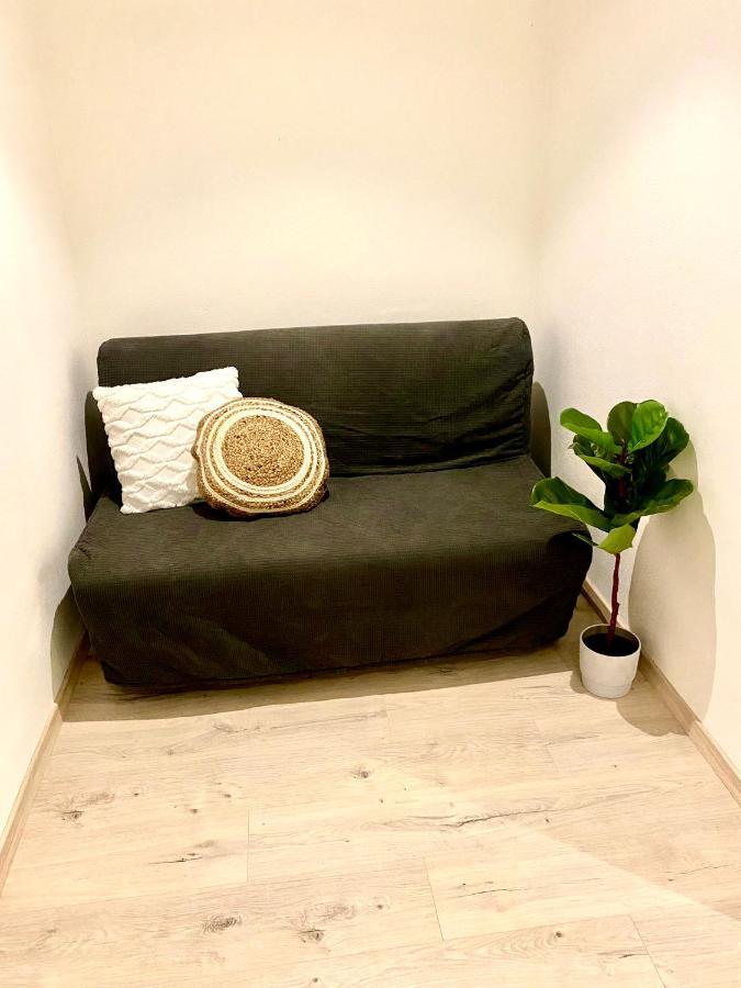 The Elite Suite Downtown A/C & Garage Parking Bratislava Exterior photo